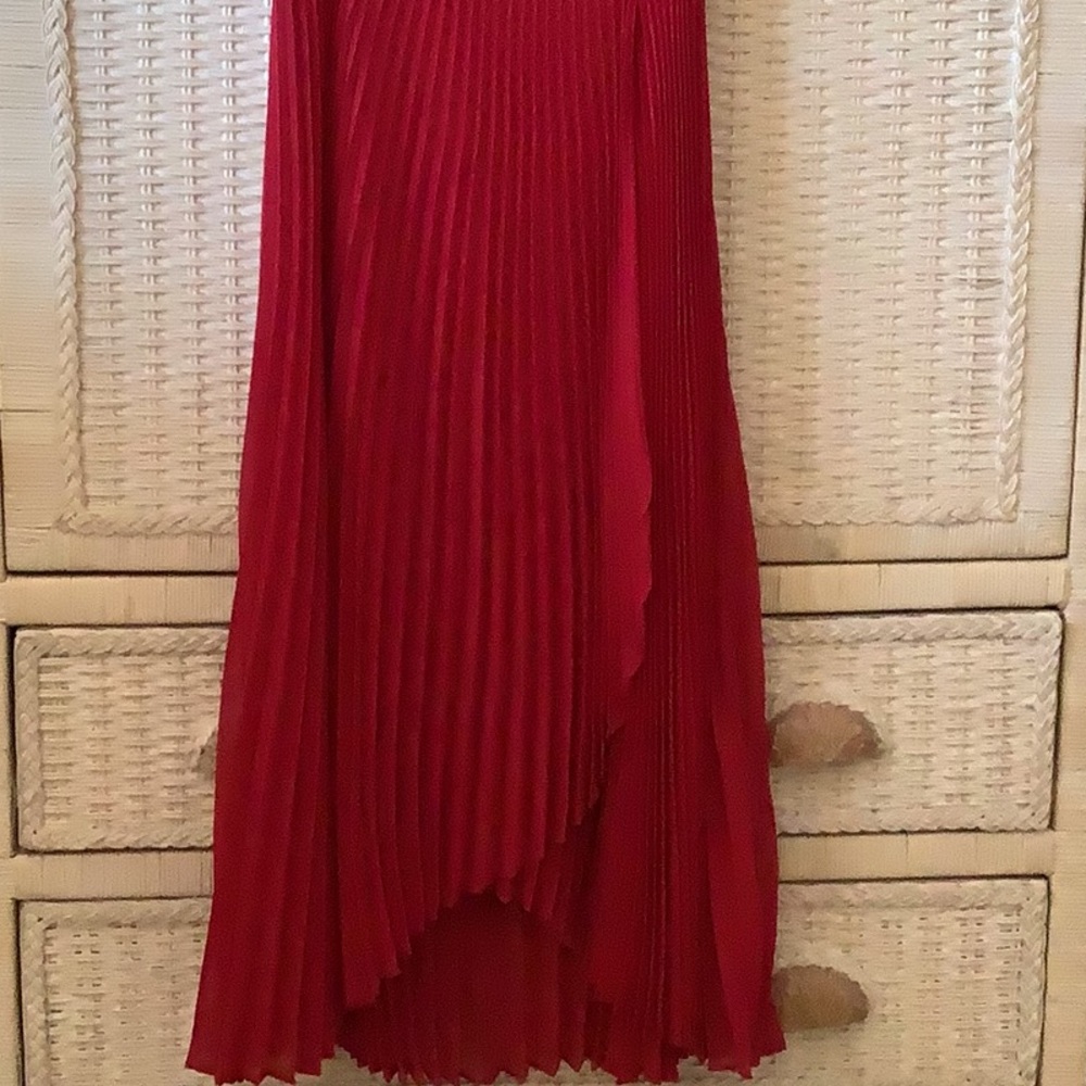 Gorgeous Red Dress 🖤🖤❤️NWT by WHBM - Picture 13 of 13